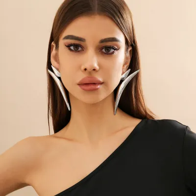Exaggerated Geometric Triangle Elbow Personality Earrings