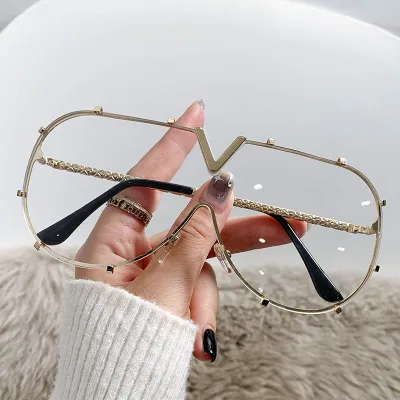 Fashion Large Frame Gold-Edged Oval Sunglasses
