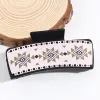 Black Beige Rhombic Lattice