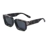 C4 Black Marble Gray Flakes