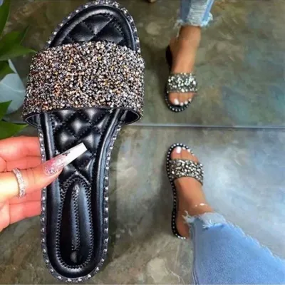 Women Fashionable Plus Size Rhinestone Round Toe Flat Slippers