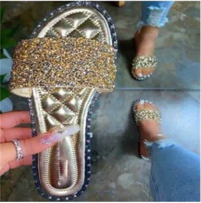 Women Fashionable Plus Size Rhinestone Round Toe Flat Slippers