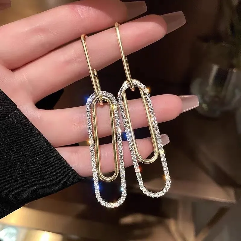 Fashion Temperament Metal Rhinestone Earrings Vintage Style