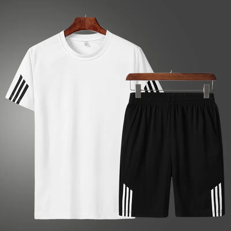 Casual Striped Plus Size T-Shirt and Shorts Set for Men