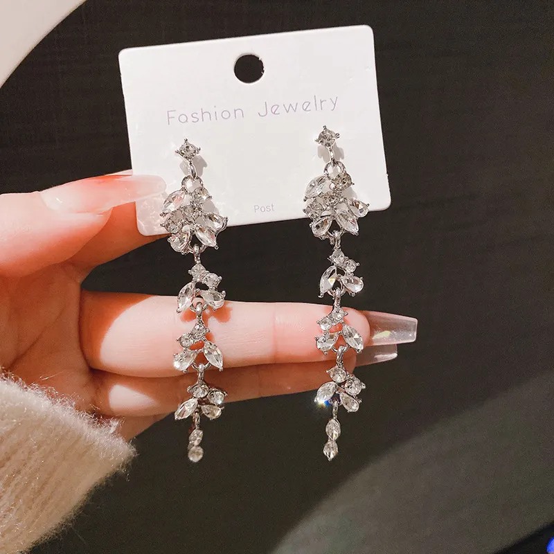 Fashion Rhinestone Tassel Earrings