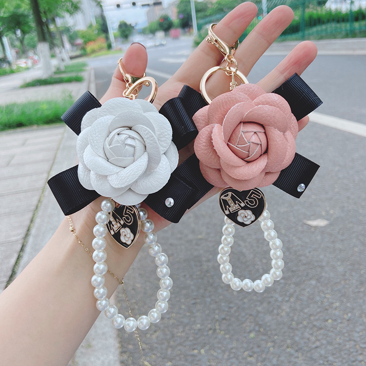 Wholesale Women Fashion Creative Pearl Chain Leather Rose