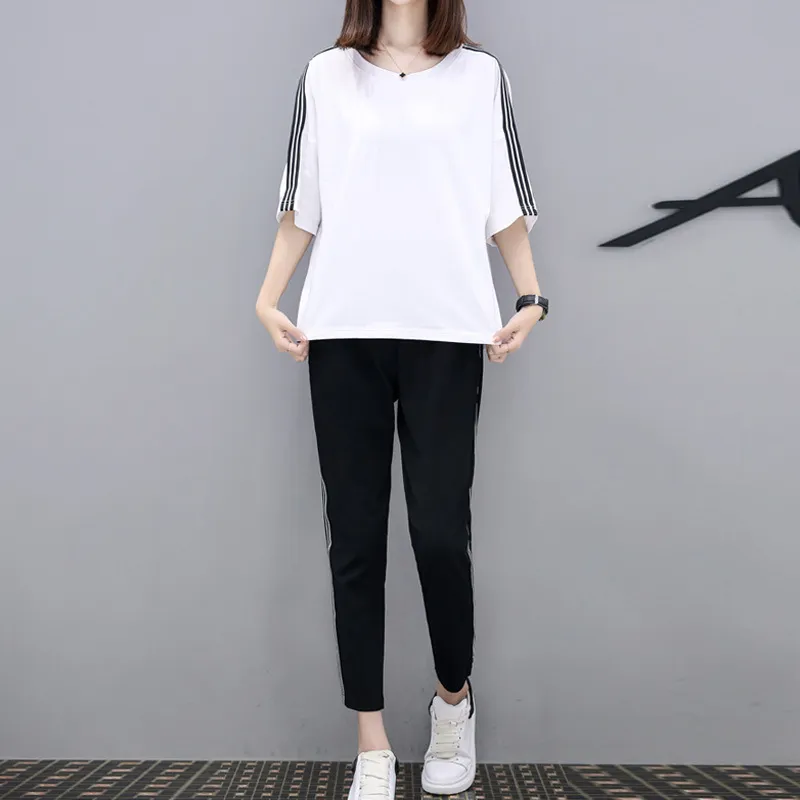 Women Casual Stripe Round Neck Short Sleeve Top Cropped Pants Set