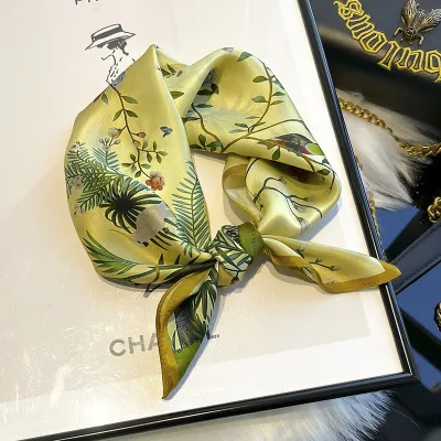 Women Fashion Plaid Chain Printed Square Silk Scarf 53x53cm