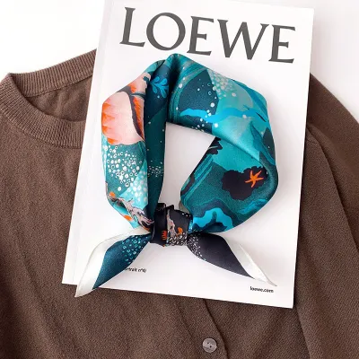 Women Fashion Plaid Chain Printed Square Silk Scarf 53x53cm