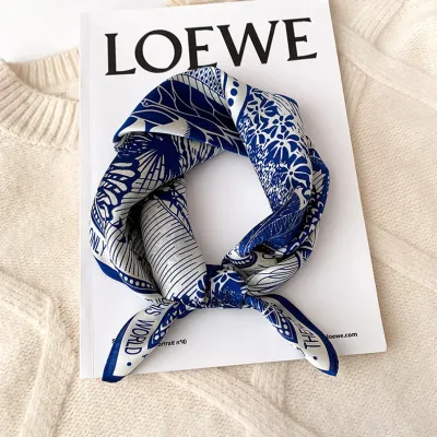 Women Fashion Plaid Chain Printed Square Silk Scarf 53x53cm