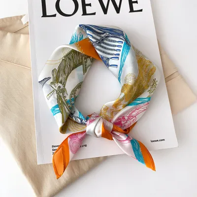 Women Fashion Plaid Chain Printed Square Silk Scarf 53x53cm