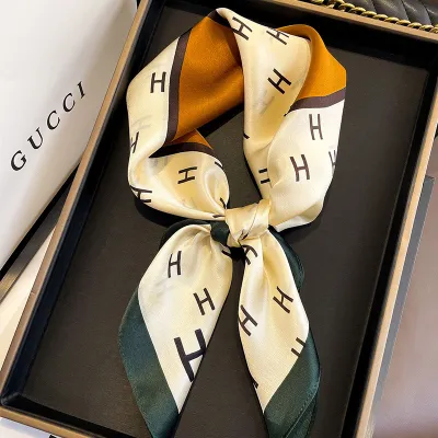 Women Fashionable Multicolor Floral Printed Square Silk Scarf