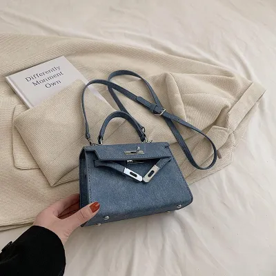 Women Fashionable Simple Square Lock Handle Shoulder Bag PU Medium