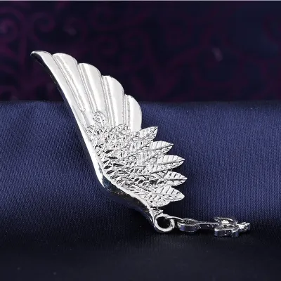 Men's Fashion Simple Crown Rudder Rhinestone Suit Brooch