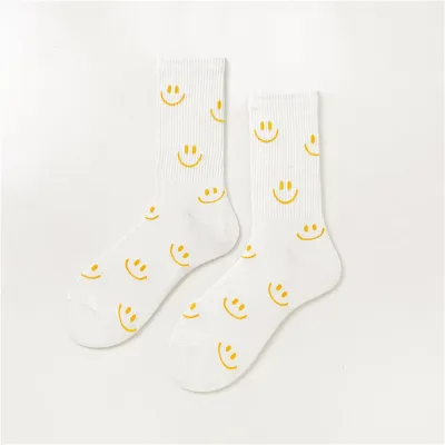 Women's Fashion Smiley Face Letter Mid-Tube Cotton Socks