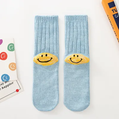 Street Men's And Women's Mid-Barrel Winter Wool Thick Knit Smiley Socks