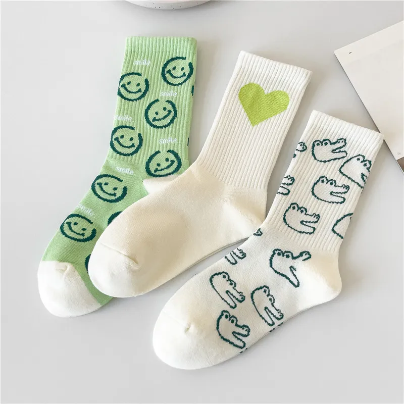 Women's Cute Smiley Heart Polyester Cotton Sport Socks