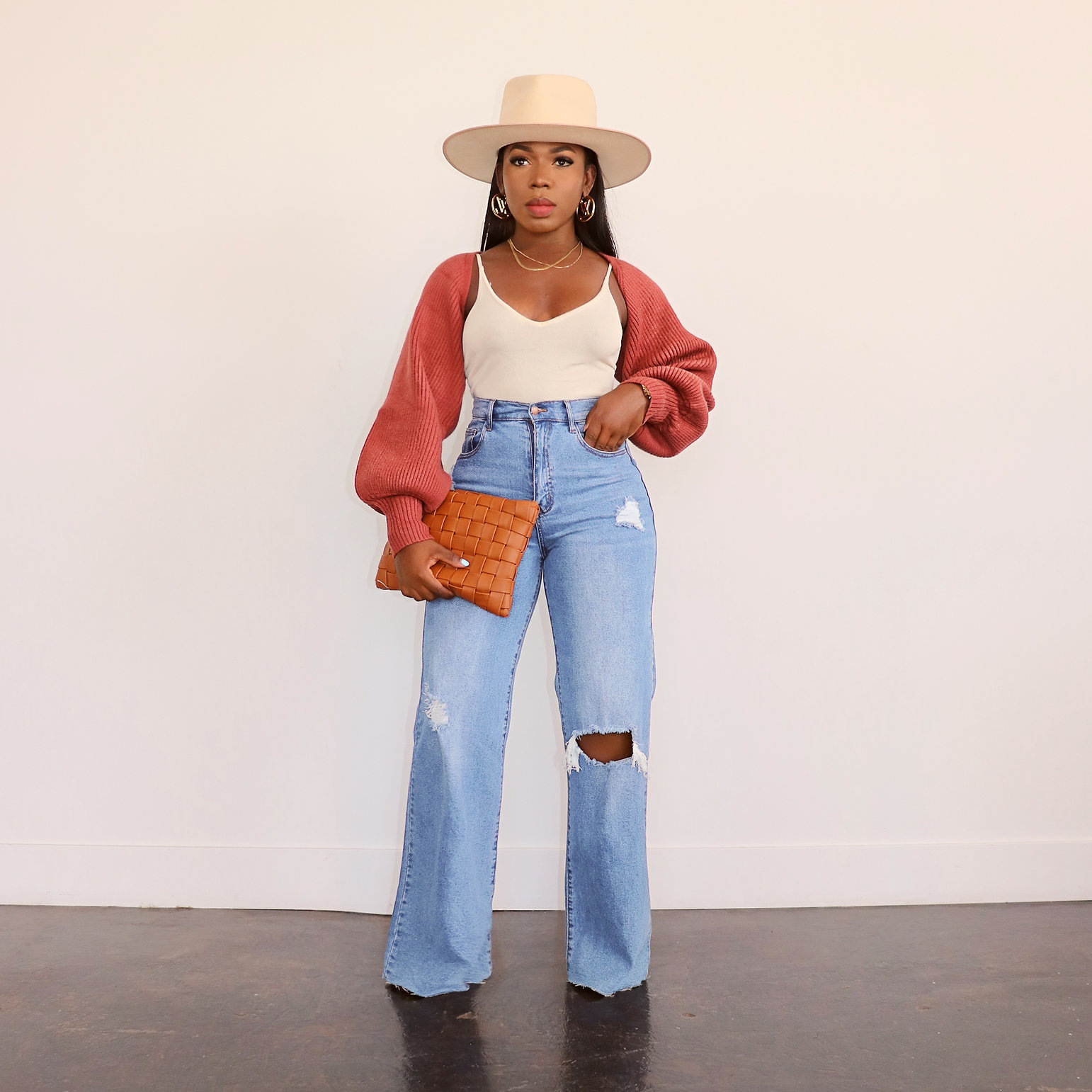 Wholesale Women Fashion Ripped Wide Leg Straight Jeans