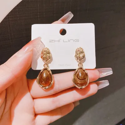 Vintage Maillard Drop Earrings Alloy Fashion Commuter