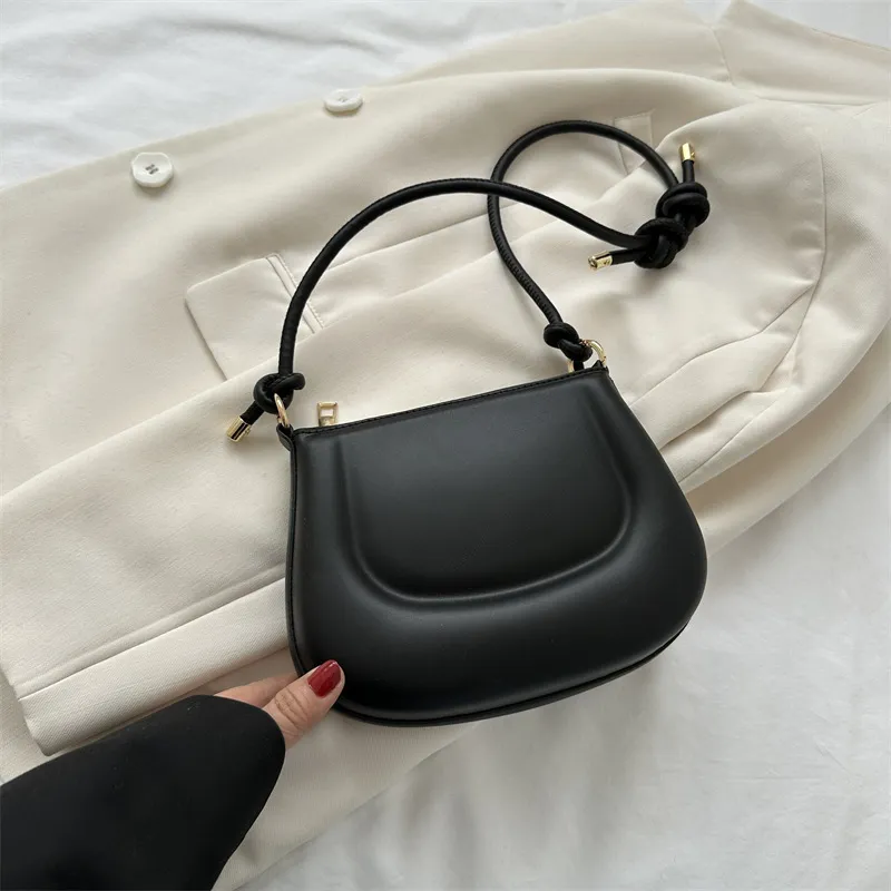 Women Fashion Street Trend PU Solid Color Zipper Saddle Shoulder Underarm Bag