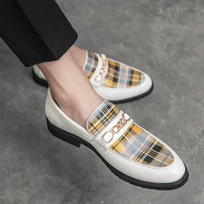 Men Fashion Casual British Style Plaid Metal Chain Decorative Slip-On Loafers