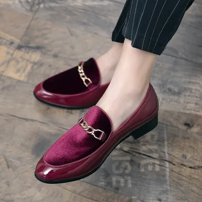 Men Fashion Casual British Style Plaid Metal Chain Decorative Slip-On Loafers