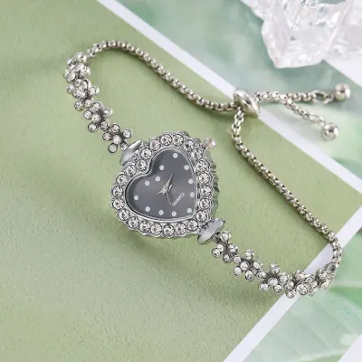 Women Elegant Rhinestone Fashion Bracelet Watch