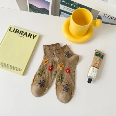 Women Vintage Tiny Flower Mori Sweet Cotton Socks