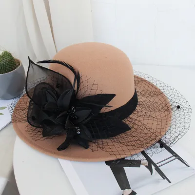 Vintage Elegant Mesh Flower Wool Banquet Topper