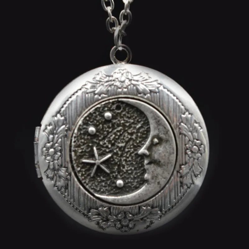 Women Retro Openable Box Moon Aromatherapy Pendant Necklace