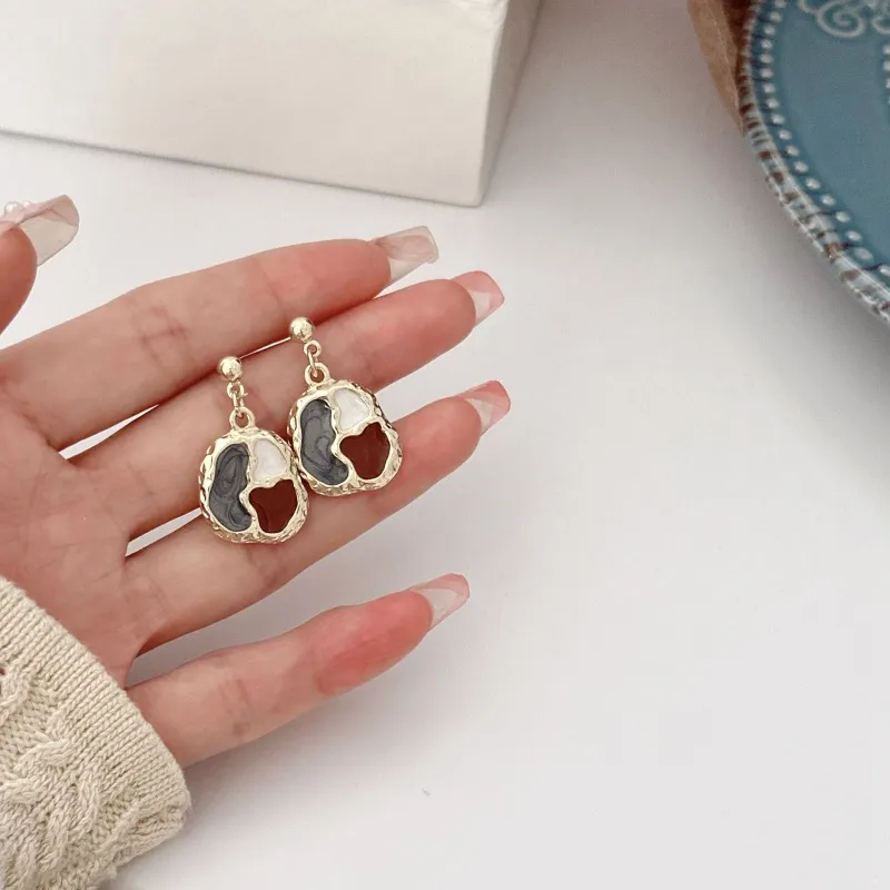 Women Elegant Simple Vintage Geometric Alloy Earrings