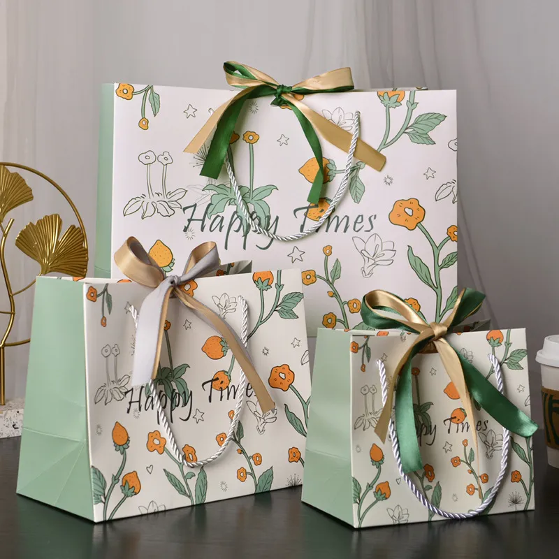Simple Fashion Floral Printed Candy Snack Handle Shopping Paper Bag