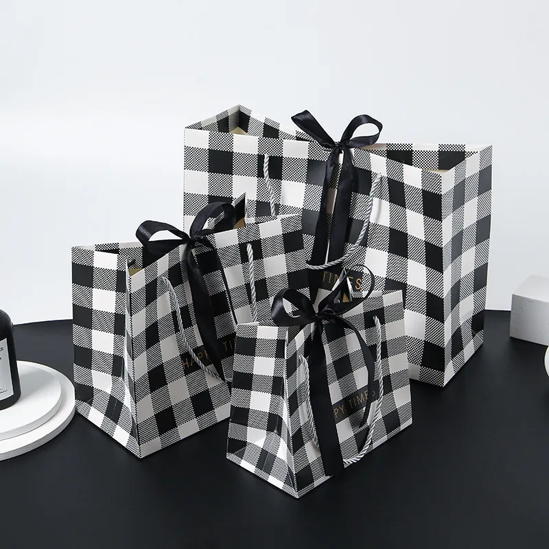 Simple Fashion Black White Plaid Bow Ribbon Gift Handle Paper Tote Shopping Bags