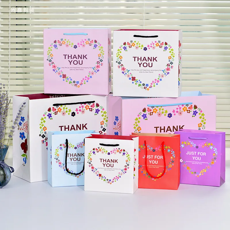 Simple Letter Floral Printing Gift Packaging Handle Paper Shopping Bags