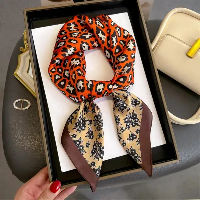 Women Fashion Geometric Flower Print Polyester Square Silk Scarf 70x70cm