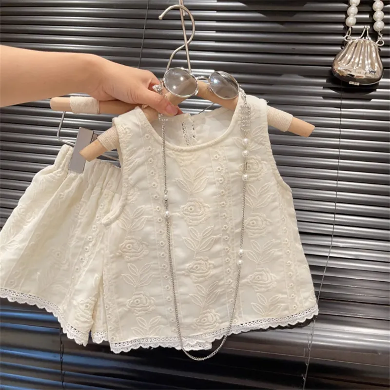 Kids Toddler Girls Casual Cute Floral Embroidery Sleeveless Top Shorts Set Pullover Polyester