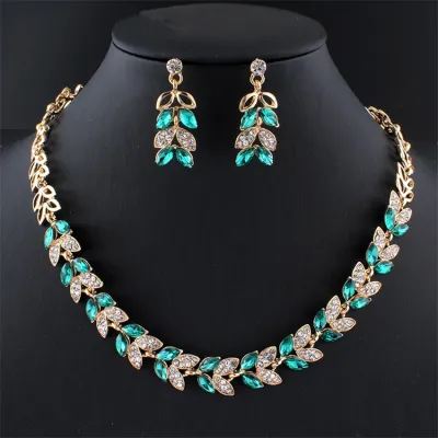 Vintage Alloy Rhinestone Floral Party Jewelry Set with Water Wave Chain