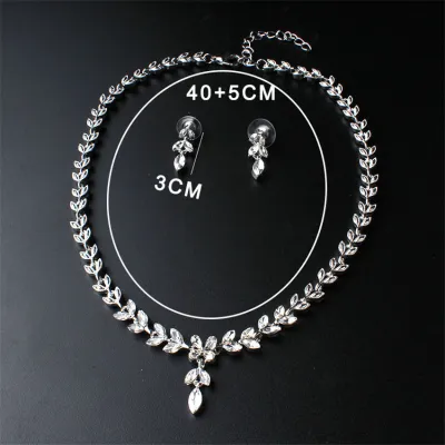 Women's Alloy Rhinestone Plant Flowers Water Wave Chain Jewelry Set