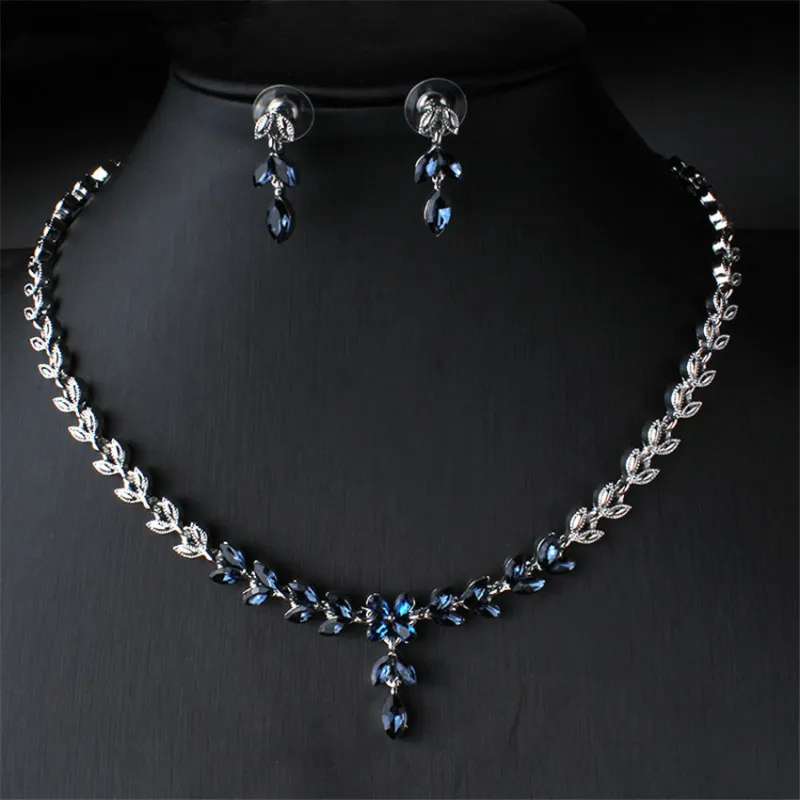 Women's Alloy Rhinestone Plant Flowers Water Wave Chain Jewelry Set