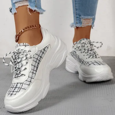 Women Fashionable Casual Plus Size Round Toe Thick Sole Lace Up Sneakers