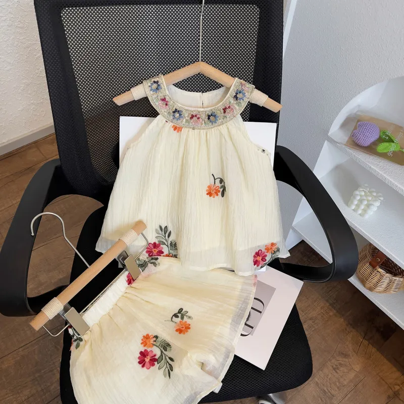 Toddler Girls Casual Cute Embroidery Flower Sleeveless Halter Neck Top Shorts Set Two Piece