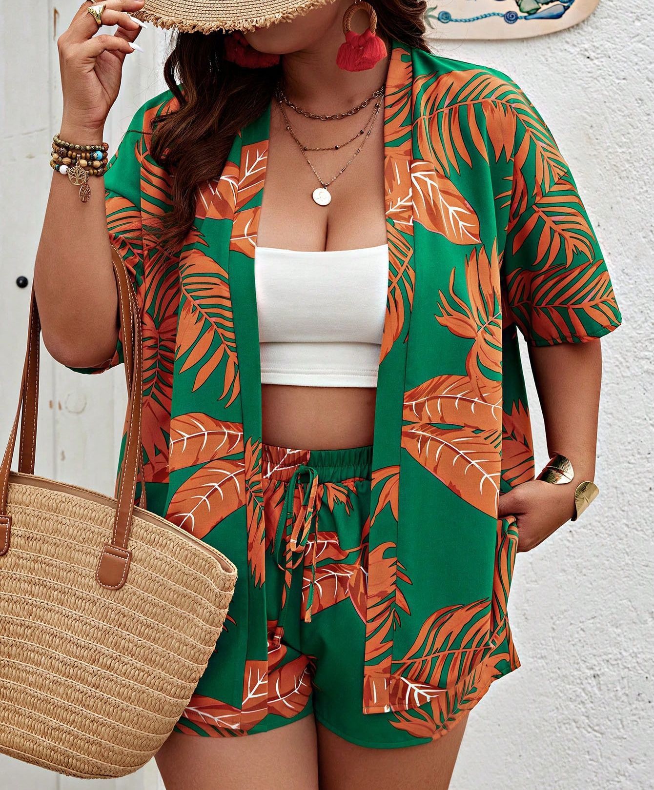 Wholesale Summer Women Fashion Casual Leaf Printed Short
