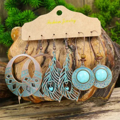 Women Retro Ethnic Heart-Shaped Leaf Pendant Earring Set