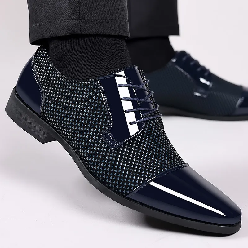 Men British Business Casual Lace-Up Pointed-Toe PU Leather Shoes