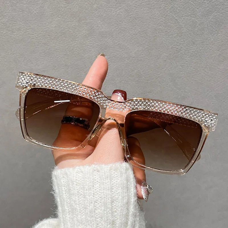 Women Fashionable Steel Ball Embellished Square Frame Sunshade Sunglasses