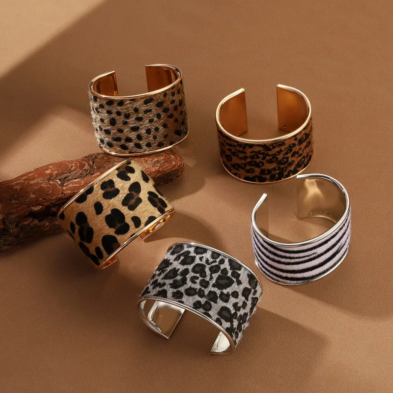 Fashion Exaggerated Women Wild Leopard Opening Metal Cuff Bangle