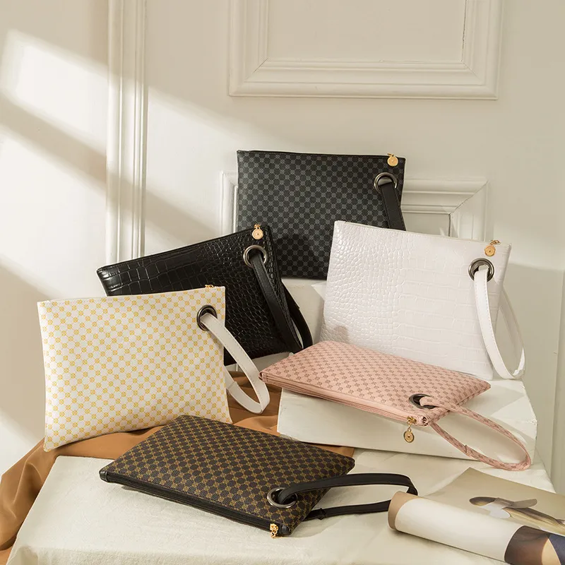 Women Fashion Large Capacity Crocodile Print Long Purses Fresh Sweet Zipper Closure