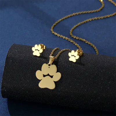 Women's Fashion Simple Smooth Star Footprint Heart Necklace And Earrings Set