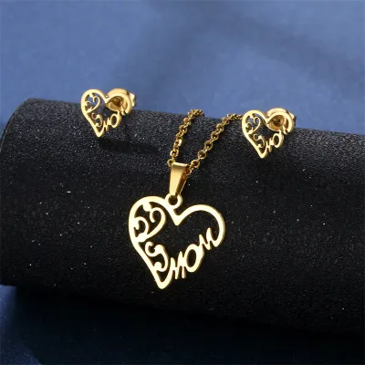 Women's Fashion Simple Smooth Star Footprint Heart Necklace And Earrings Set