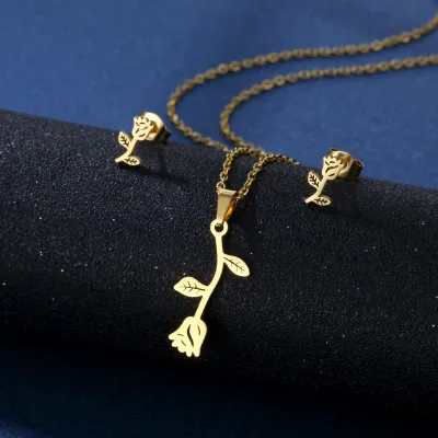 Women's Fashion Simple Smooth Star Footprint Heart Necklace And Earrings Set